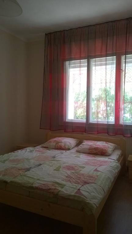 Eva vendégház Balatonlelle Exterior foto